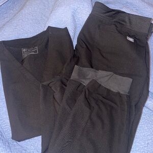 Figs Women Scrub Set